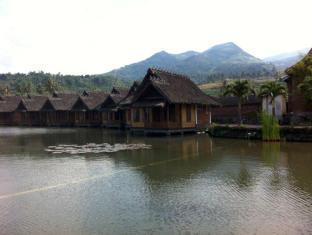 Banyu Alam Resort Garut Buitenkant foto